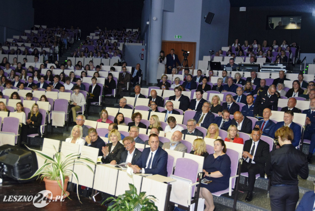 30 lat III LO w Lesznie