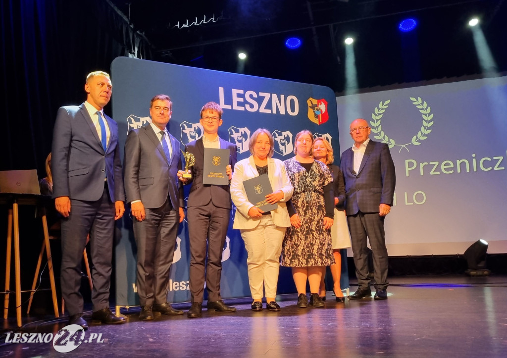 Wręczenie Leszczyńskich Laurów Oświaty