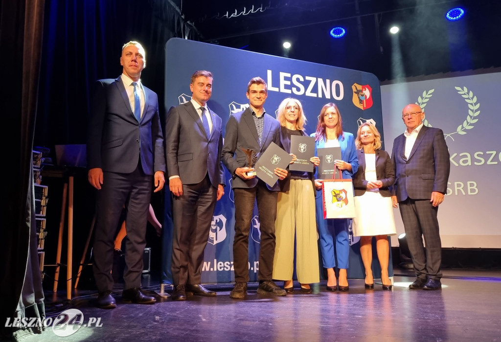 Wręczenie Leszczyńskich Laurów Oświaty