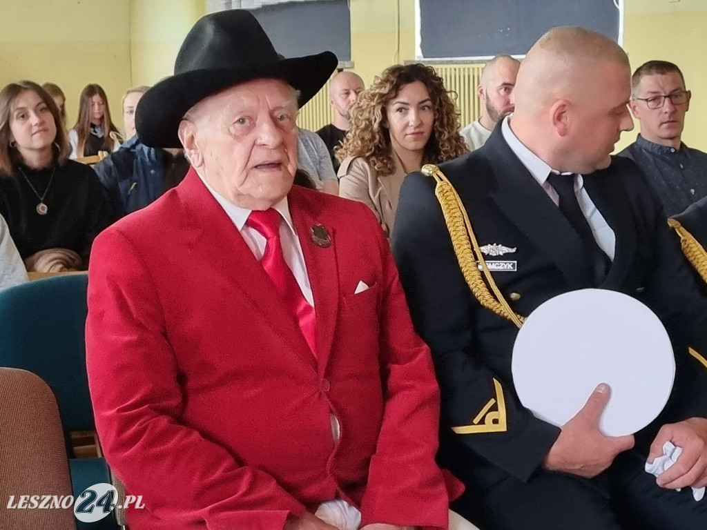 Pasowanie w Szkole Podstawowej nr 2 w Lesznie