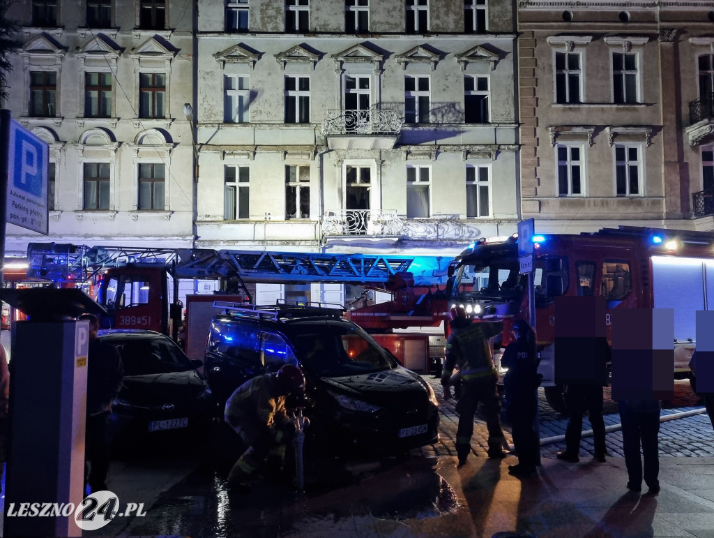 Pożar w kamienicy przy ul. Słowiańskiej w Lesznie