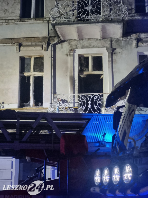 Pożar w kamienicy przy ul. Słowiańskiej w Lesznie