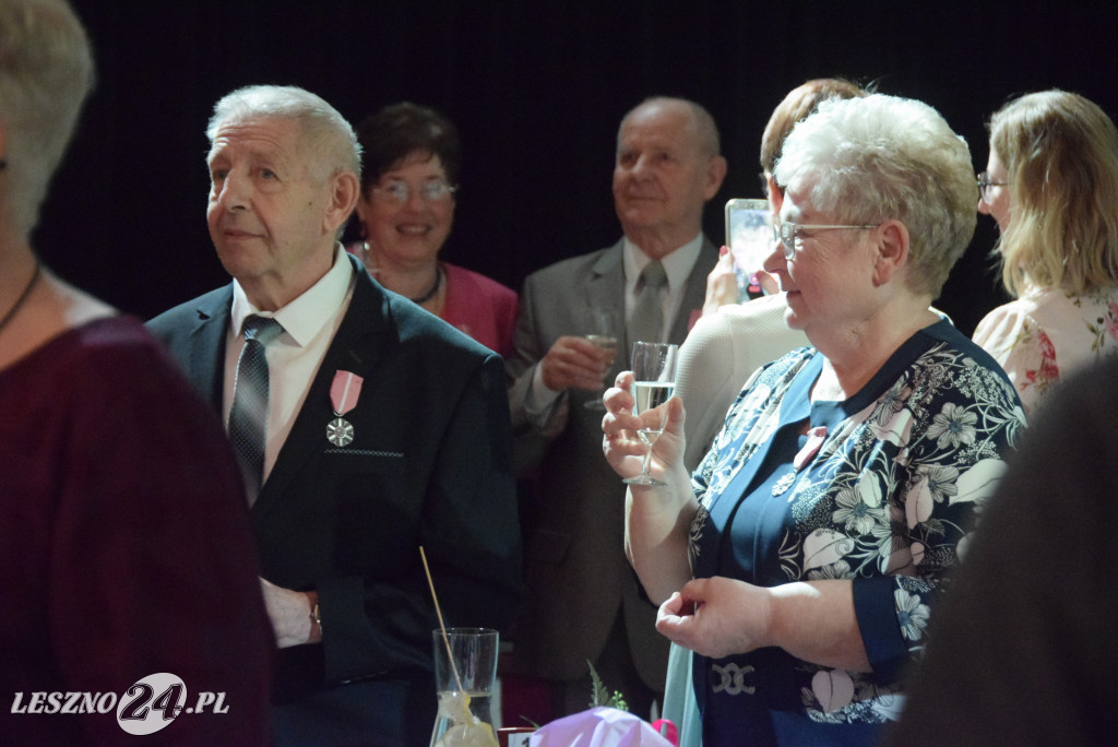 Prezydent wręczył medale małżeńskim jubilatom