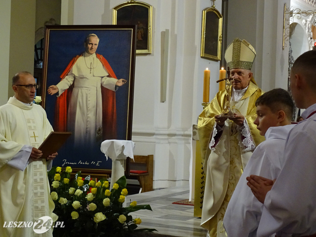 Relikwie św. Jana Pawła II w Lesznie