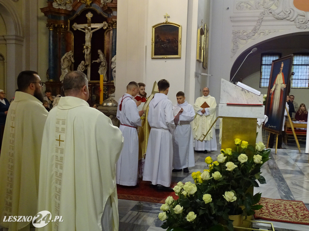 Relikwie św. Jana Pawła II w Lesznie