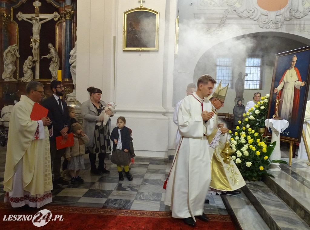 Relikwie św. Jana Pawła II w Lesznie