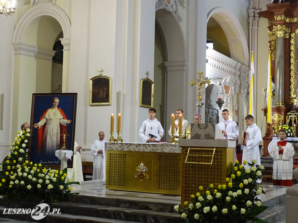 Relikwie św. Jana Pawła II w Lesznie