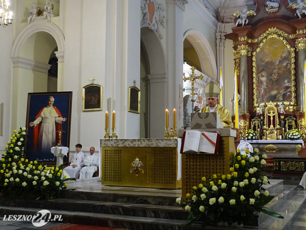Relikwie św. Jana Pawła II w Lesznie