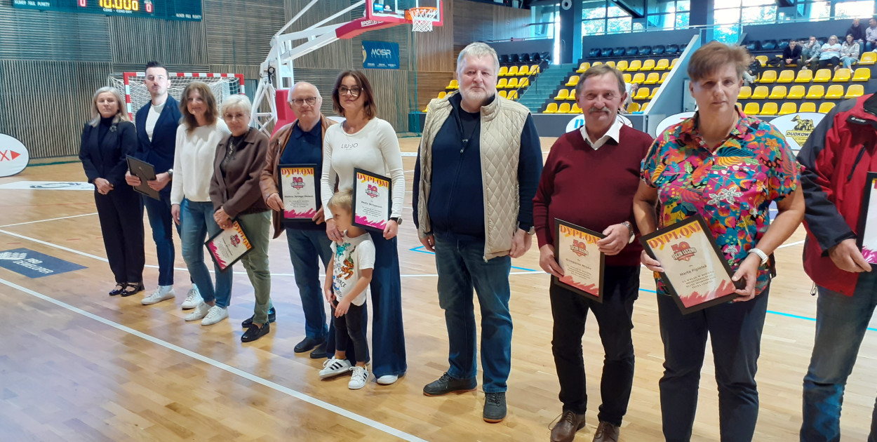 Tęcza świętowała jubileusz i zwycięstwo w lidze