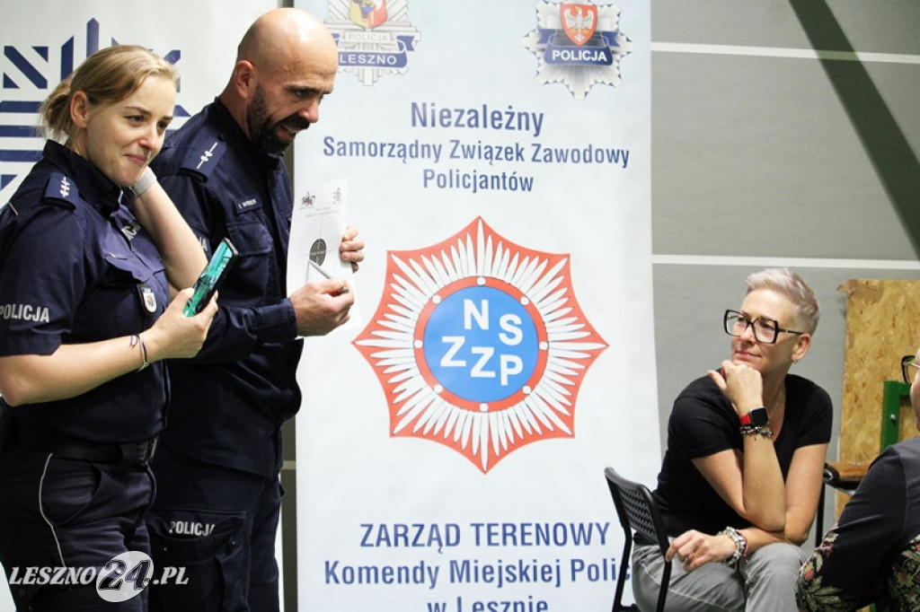 Strzelanie na 100-lecie kobiet w policji