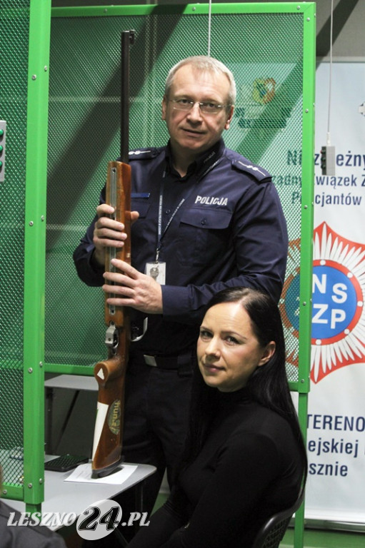 Strzelanie na 100-lecie kobiet w policji