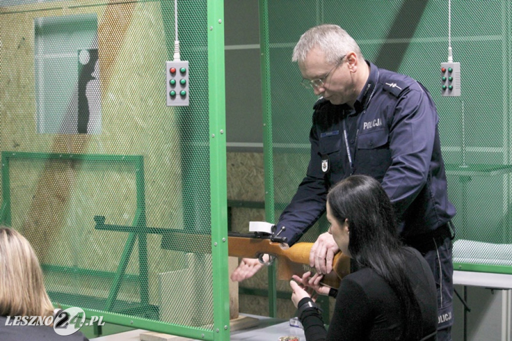 Strzelanie na 100-lecie kobiet w policji