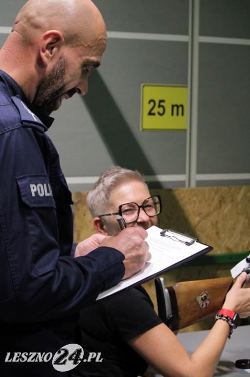 Strzelanie na 100-lecie kobiet w policji