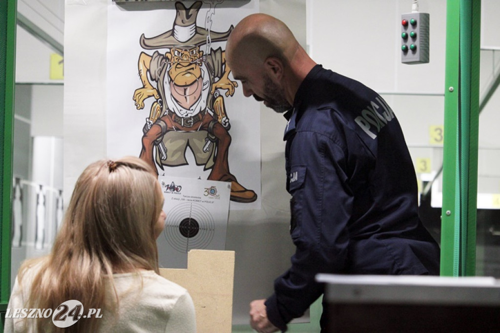 Strzelanie na 100-lecie kobiet w policji