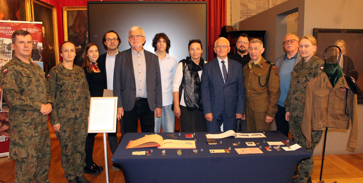 Muzeum w Lesznie otrzymało pamiątki po żołnierzu