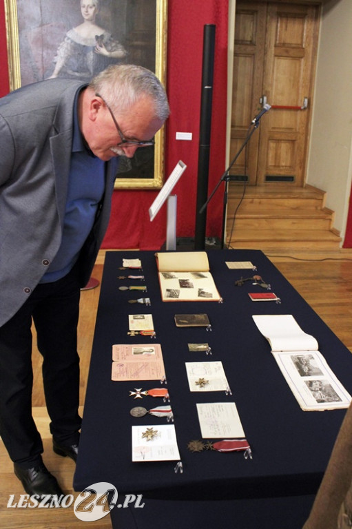 Muzeum w Lesznie otrzymało pamiątki po żołnierzu