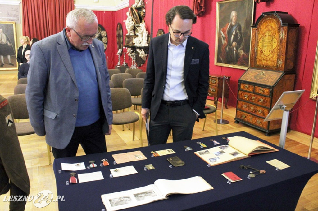 Muzeum w Lesznie otrzymało pamiątki po żołnierzu