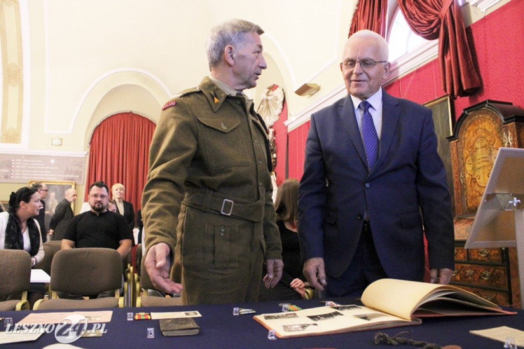 Muzeum w Lesznie otrzymało pamiątki po żołnierzu