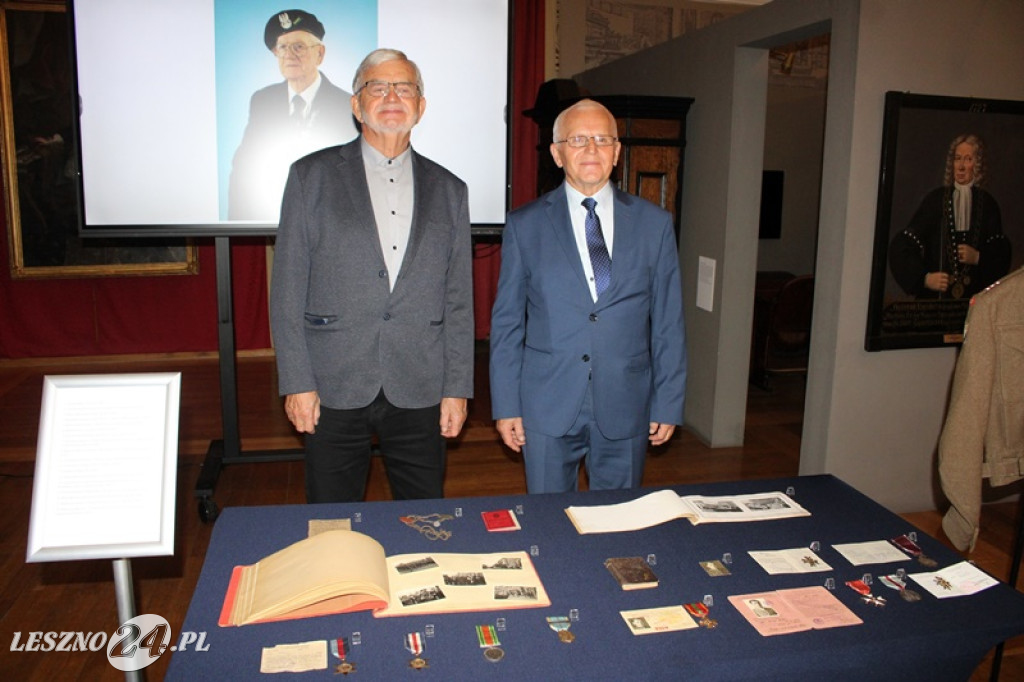 Muzeum w Lesznie otrzymało pamiątki po żołnierzu