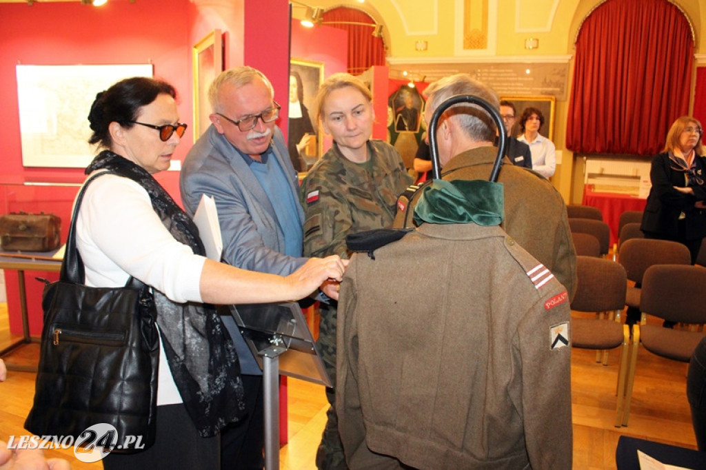 Muzeum w Lesznie otrzymało pamiątki po żołnierzu