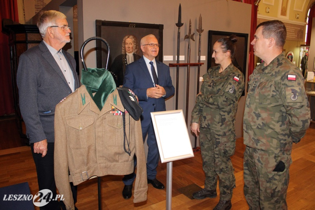 Muzeum w Lesznie otrzymało pamiątki po żołnierzu