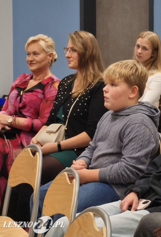 Prapremiera Przebudzenia - filmu uczniów z SP Dąbcze