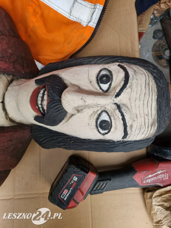 Rzeźba Frusia w Parku im. Leszczyńskich Satyryków