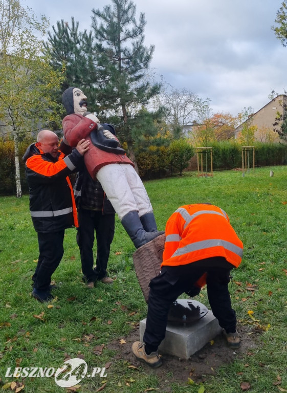 Rzeźba Frusia w Parku im. Leszczyńskich Satyryków