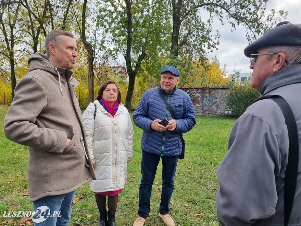 Rzeźba Frusia w Parku im. Leszczyńskich Satyryków