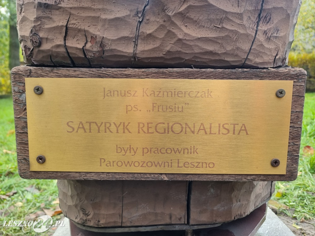 Rzeźba Frusia w Parku im. Leszczyńskich Satyryków