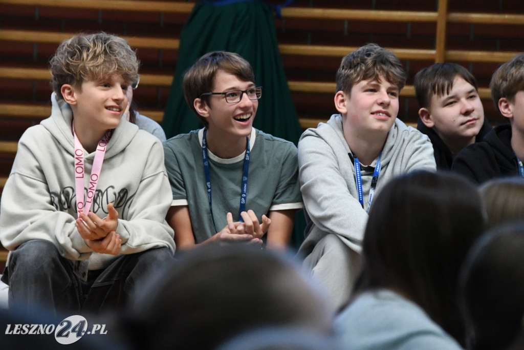 Goście u siatkarek i siatkarzy z UKS 9 Leszno