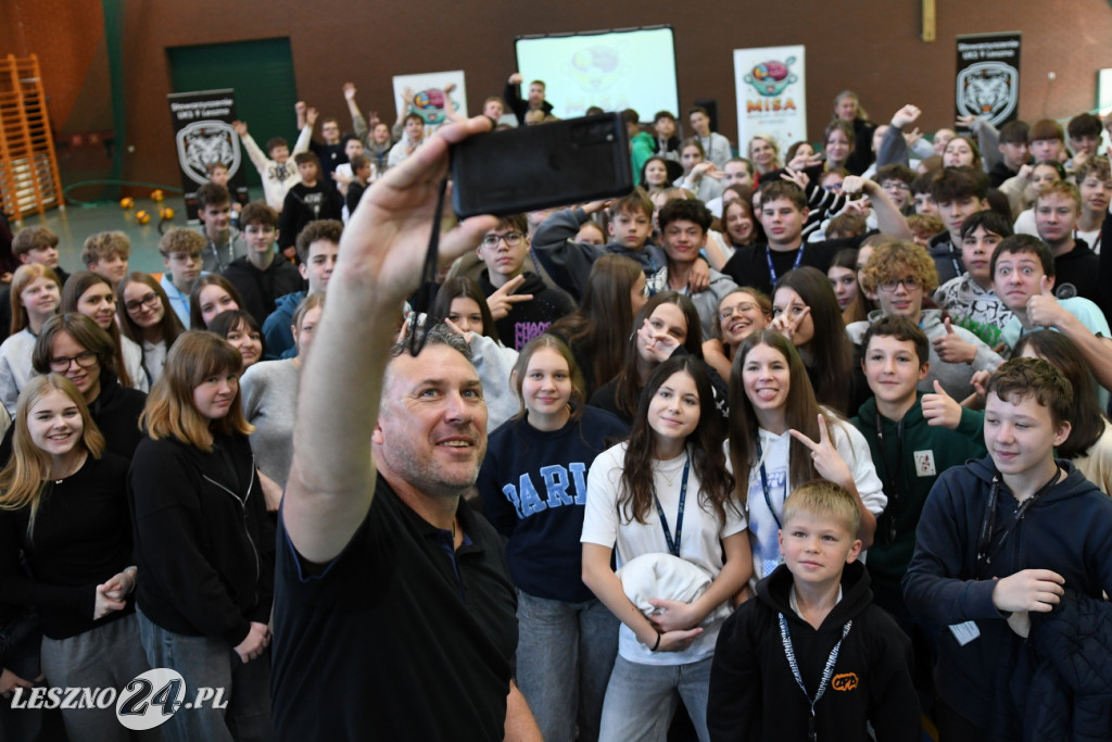 Goście u siatkarek i siatkarzy z UKS 9 Leszno