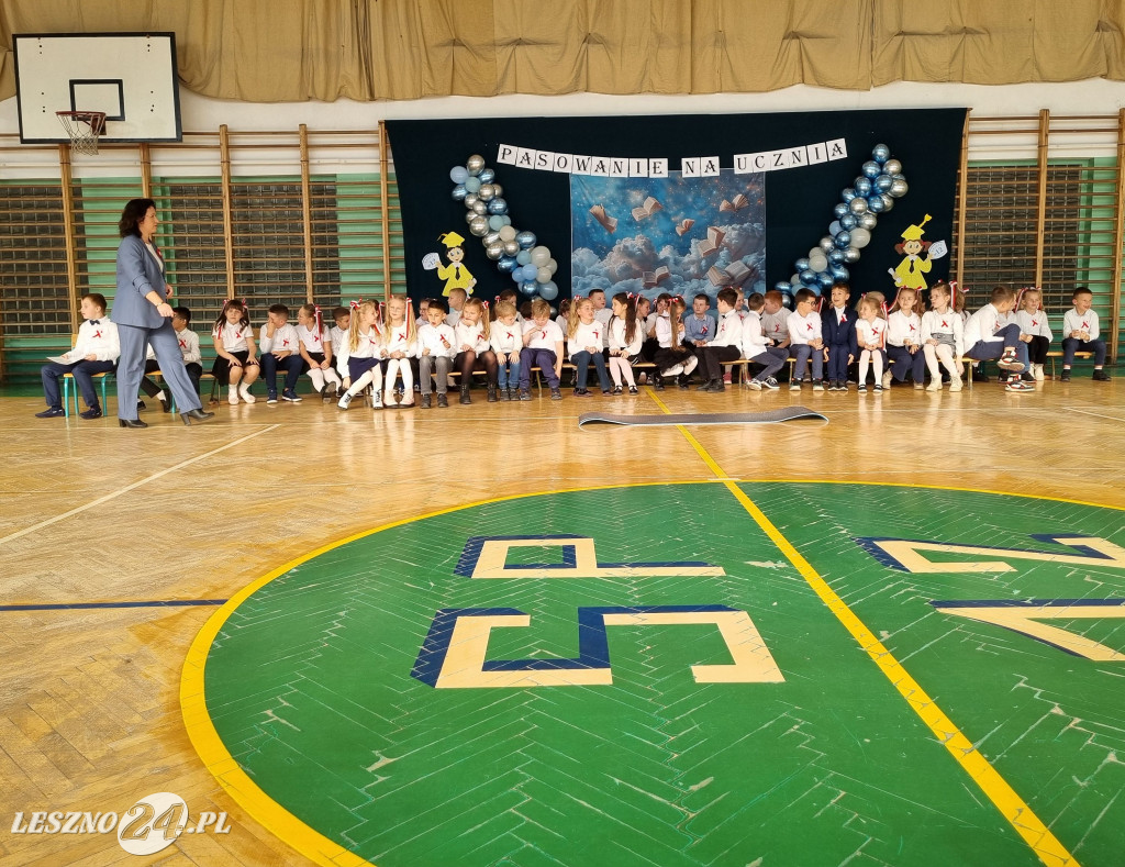 Pasowanie na uczniów w SP 12