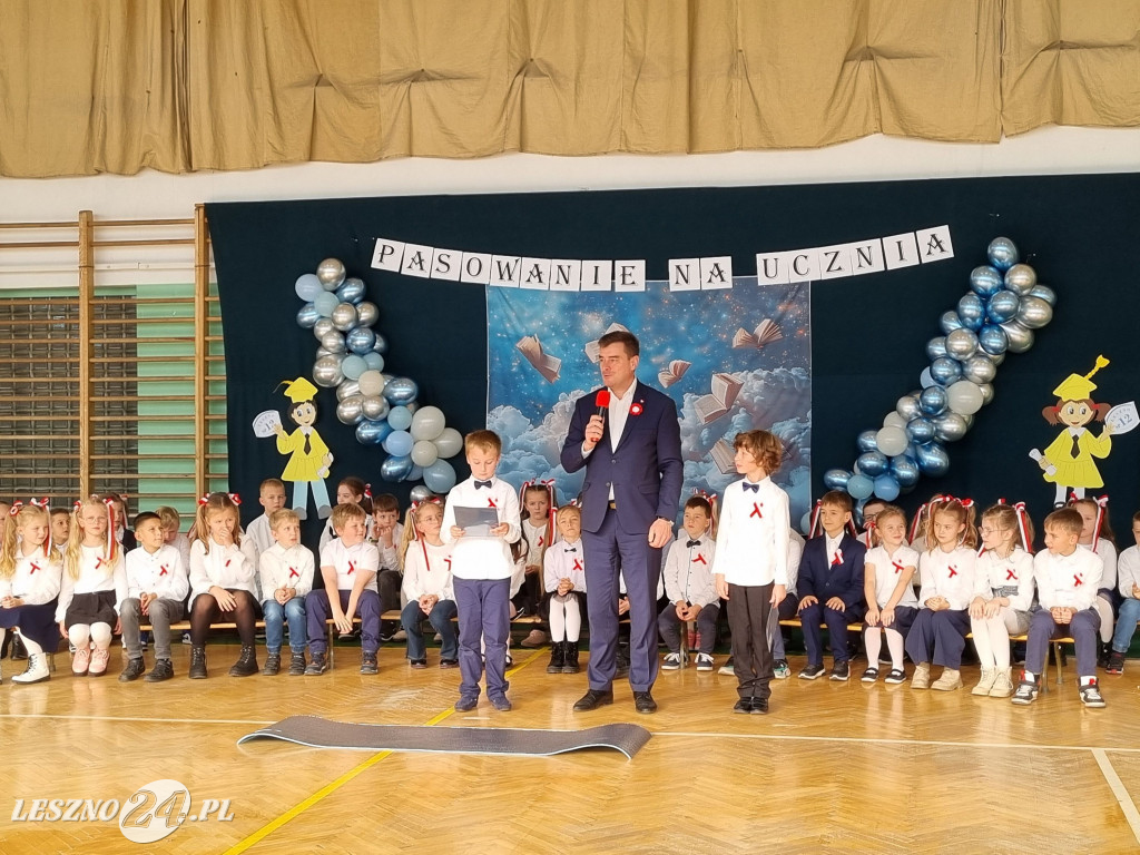 Pasowanie na uczniów w SP 12