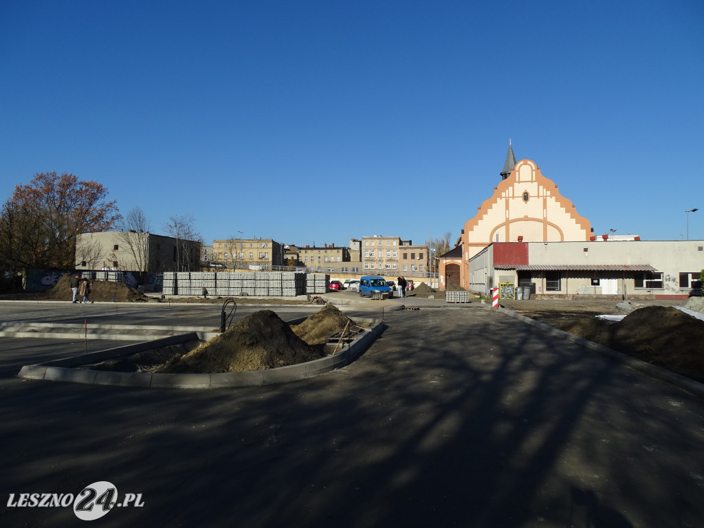 Parking przy hali Ćwicznia Miejska w Lesznie