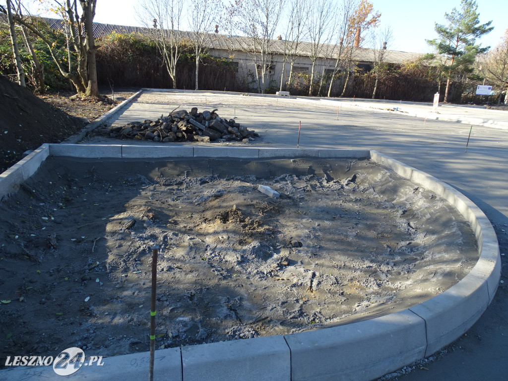 Parking przy hali Ćwicznia Miejska w Lesznie