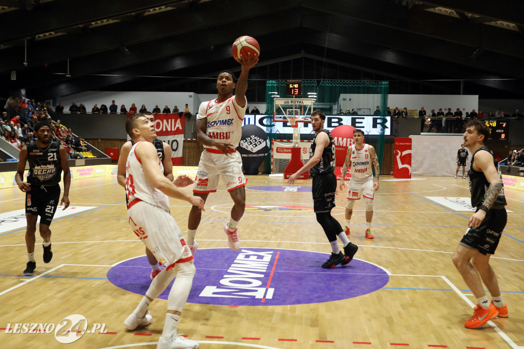 Koszykarskie emocje w Trapezie