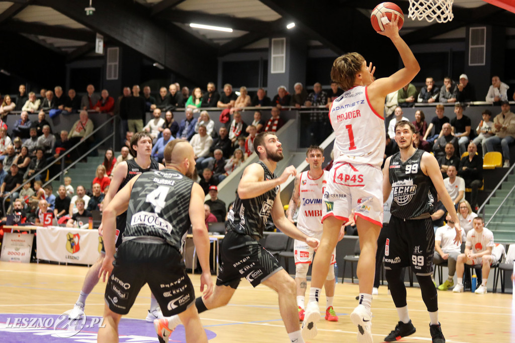 Koszykarskie emocje w Trapezie