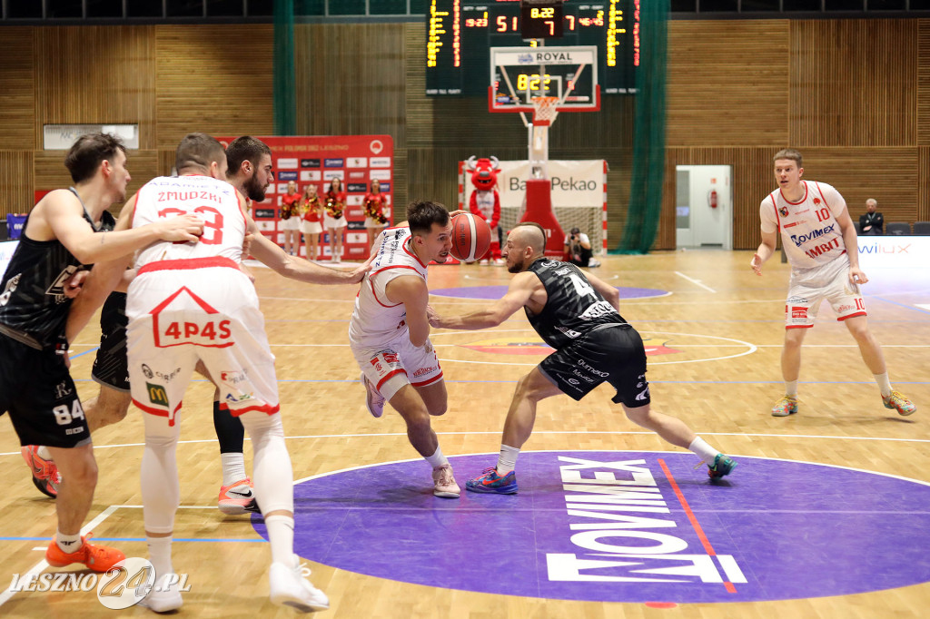 Koszykarskie emocje w Trapezie