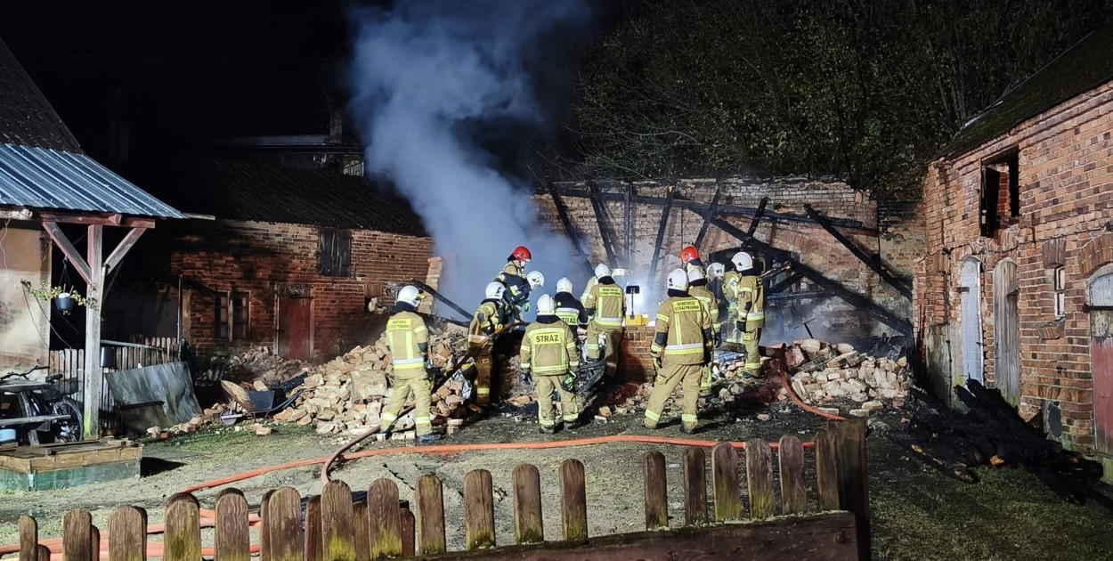 W Ujazdowie spłonęła stodoła