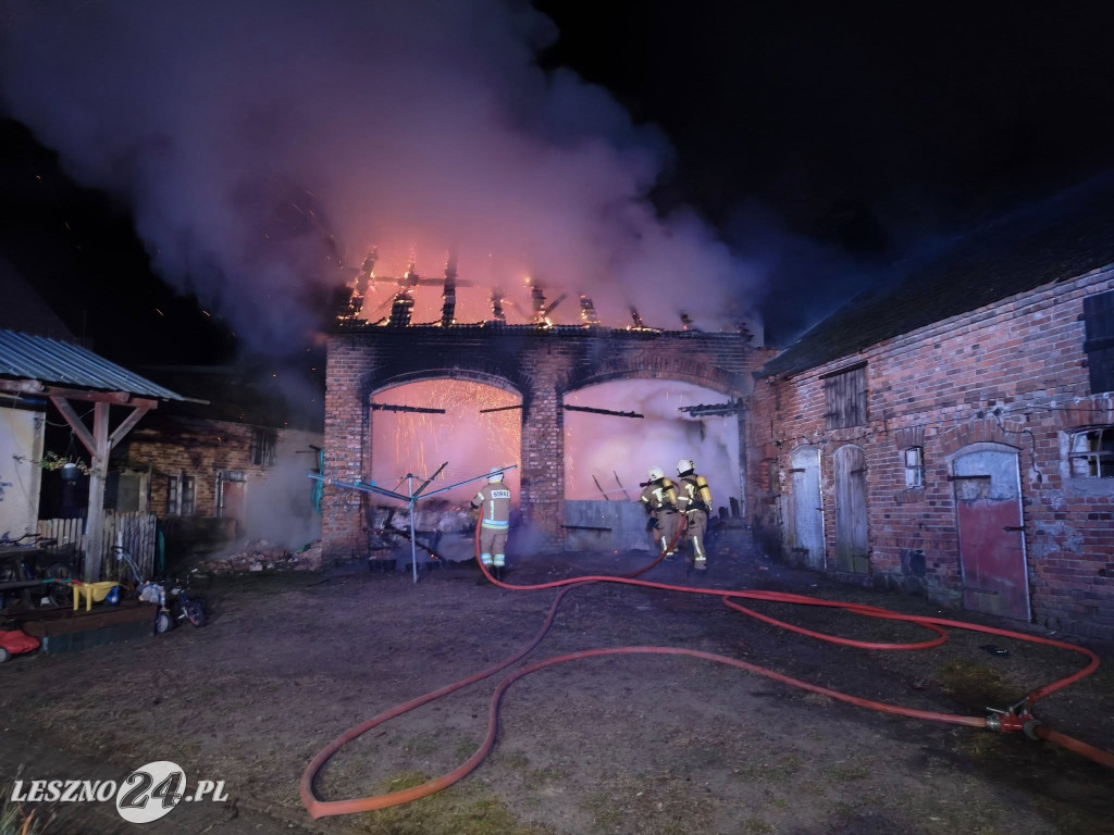 W Ujazdowie spłonęła stodoła