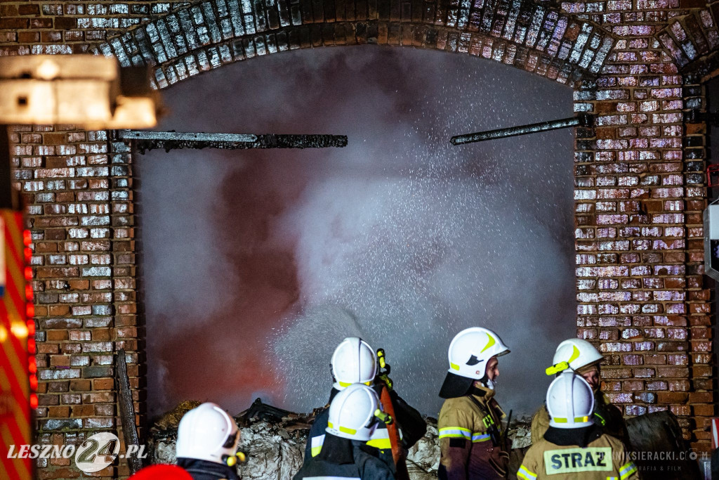 W Ujazdowie spłonęła stodoła