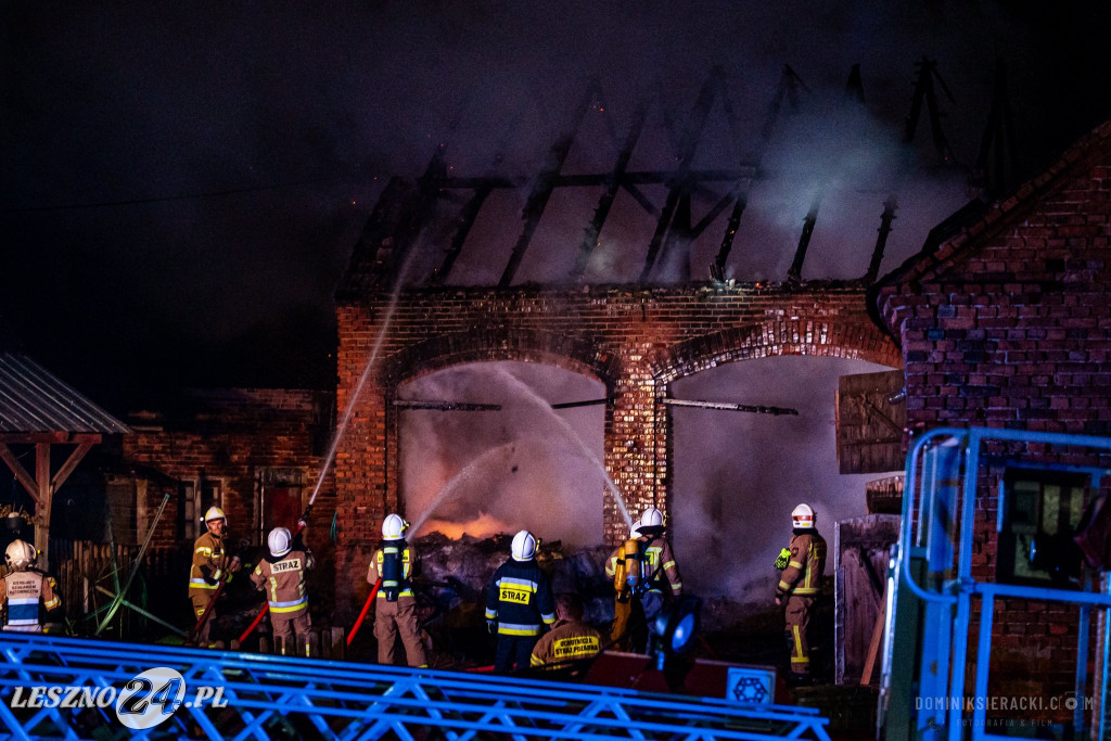 W Ujazdowie spłonęła stodoła