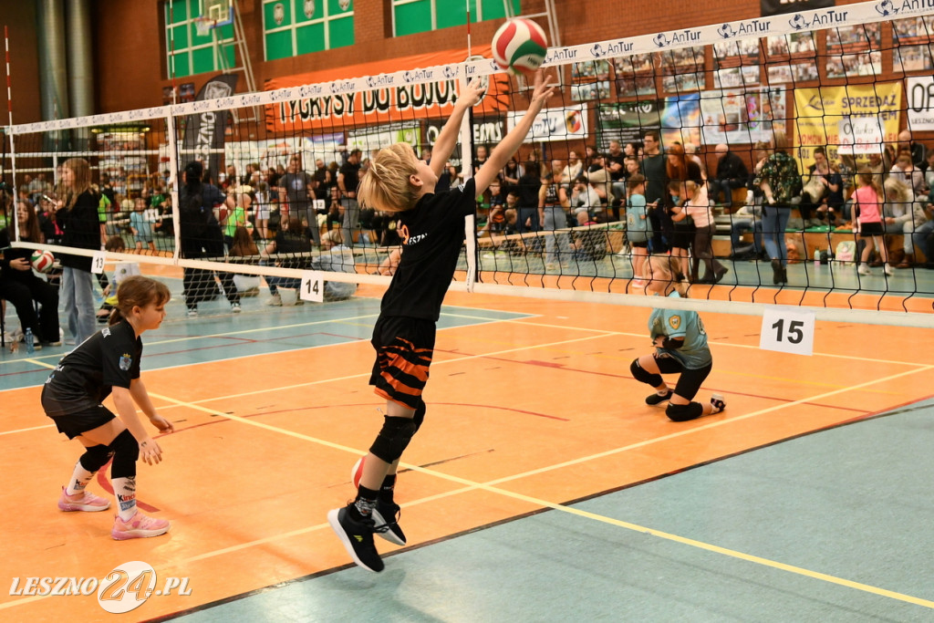 Ogólnopolski turniej siatkarski w Lesznie