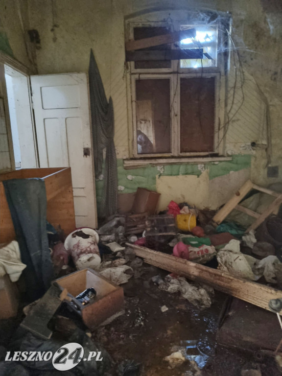 Straż Miejska w Lesznie patroluje pustostany