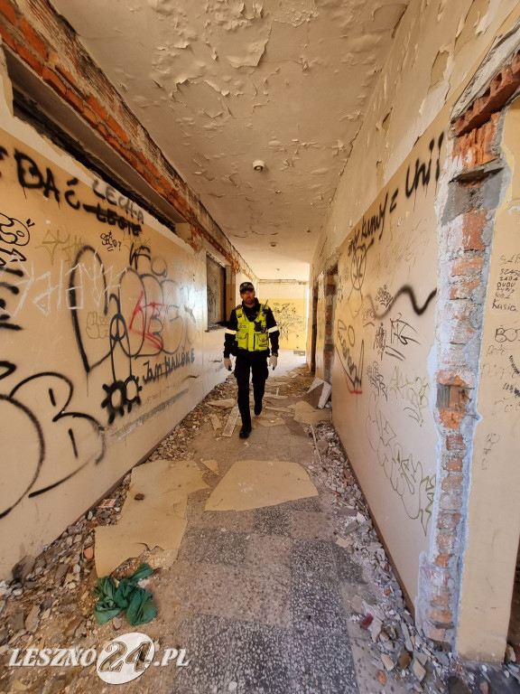 Straż Miejska w Lesznie patroluje pustostany