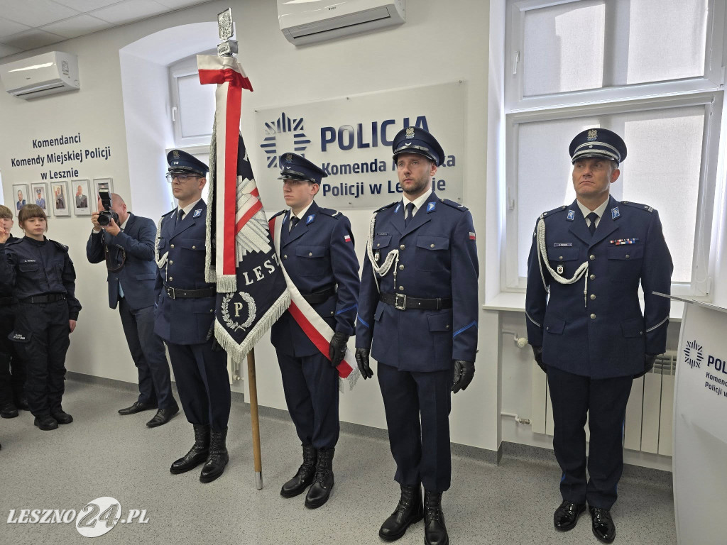 Komendant pasował uczniów pierwszej klasy policyjnej