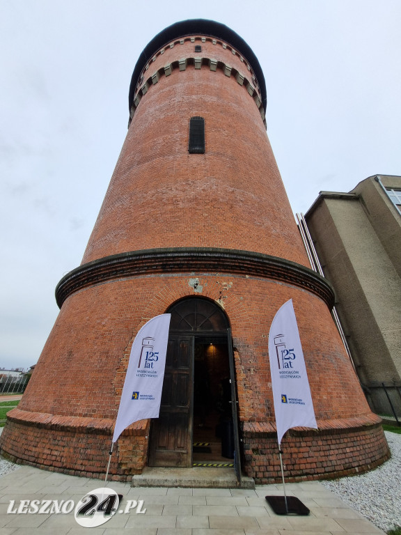 Wystawa żużlowa w Wieży Ciśnień w Lesznie
