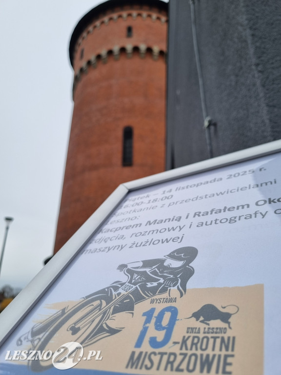 Wystawa żużlowa w Wieży Ciśnień w Lesznie