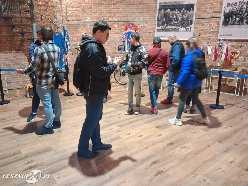 Wystawa żużlowa w Wieży Ciśnień w Lesznie